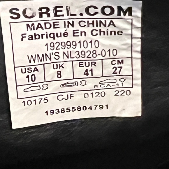 Sorel studded boots. In like new condition. - Picture 4 of 4